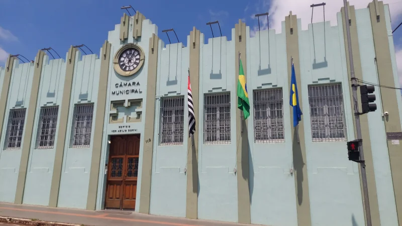 Câmara de Botucatu retoma sessões nesta segunda-feira com votação de projetos orçamentários e culturais